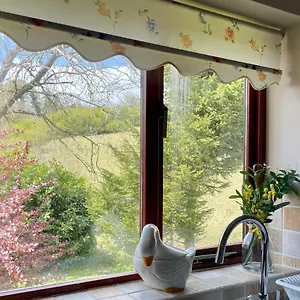 https://derrybrook-cottage-twin-or-superking.cardiffhotelswales.com